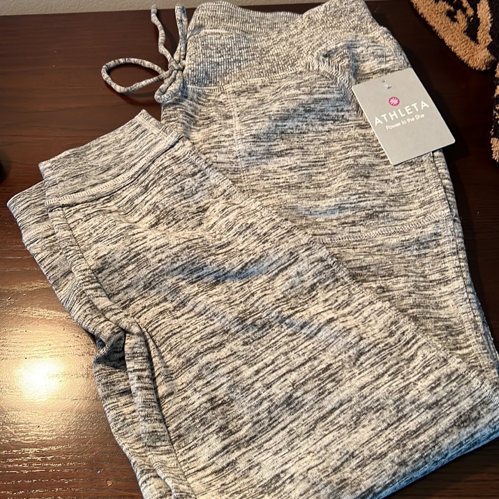 NWT Athleta Techie Sweat Ankle Pant Size: Medium - Picture 12 of 14